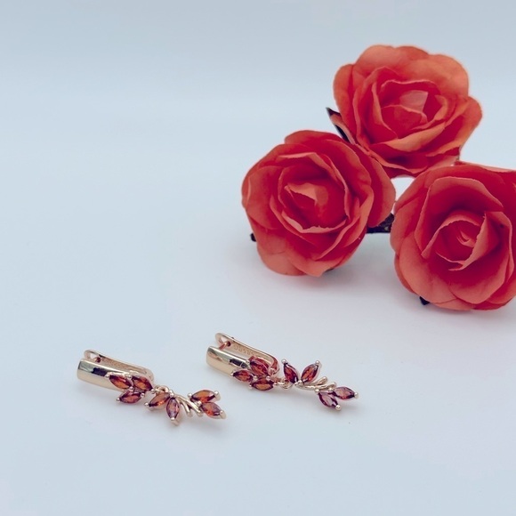 Rose Gold Plated Drop Earrings Red Natural Zircon - Picture 4 of 8